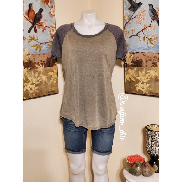 [NEW] Torrid Olive & Black Raglan Tee - Picture 7 of 15